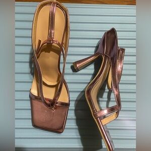 Elegant Pink Strappy Sandals